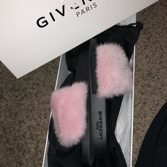Givenchy mink fur slides 37 - Picture 3 of 6